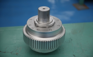 如何檢查鋸末顆粒機壓輥打滑不出料？